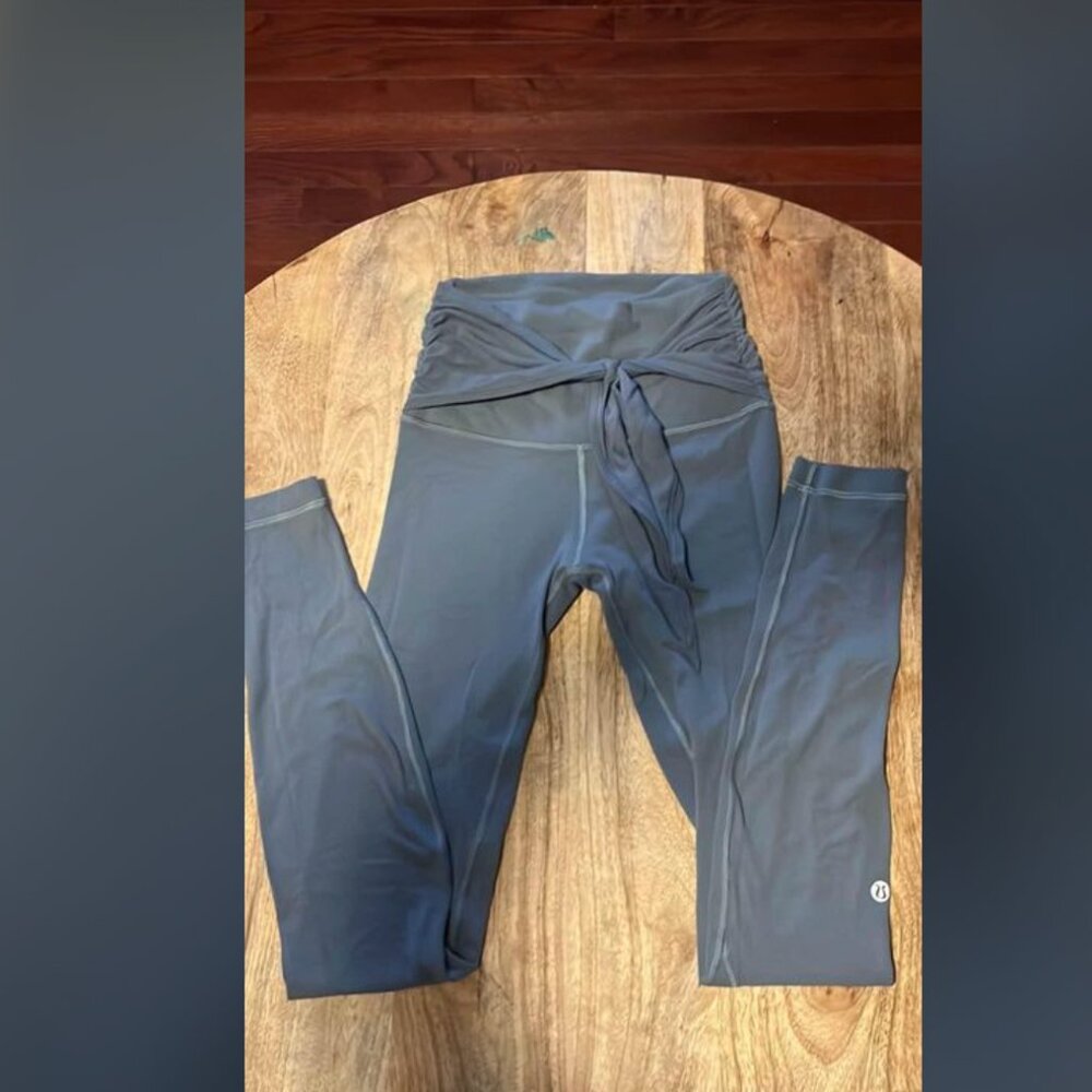 Blue charcoal lululemon leggings